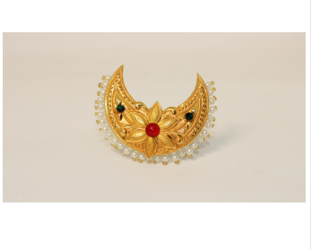Zircon stone Gold Chandrama (1 tola)